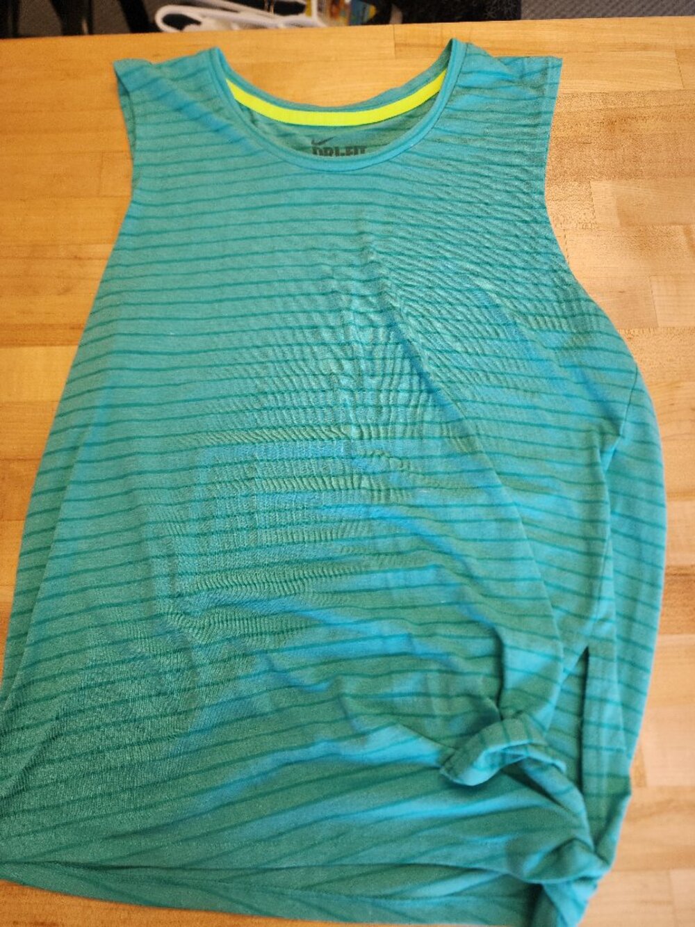 NIKE  womens size s/m green striped work out tank